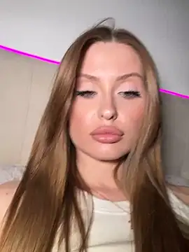 Sweet  Milly online show from 05-20-26, 06:05