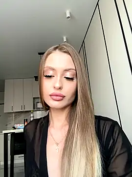 Snapshot of Sweet__Milly chatting on 09-09-25, 01:42 Sweet  Milly online show from 09-09-25, 01:42