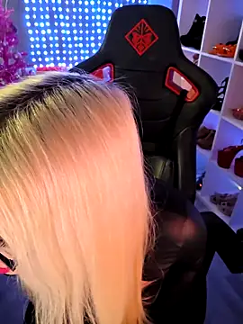 MariellaSun  online show from 12-16-25, 06:39