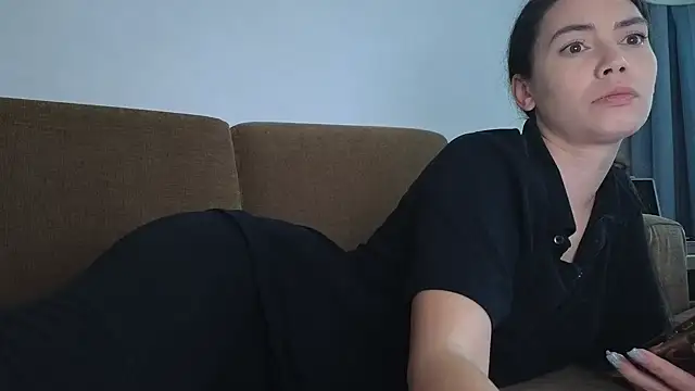 Mr-and-Mrs-Smith online show from 01-16-26, 01:15