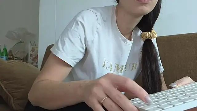 Mr-and-Mrs-Smith online show from 01-12-26, 07:15