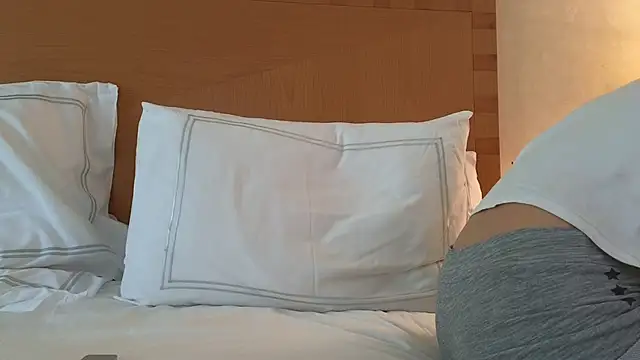 Mr-and-Mrs-Smith online show from 03-21-25, 12:06