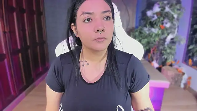 Evelynn online show from 10-18-25, 11:01