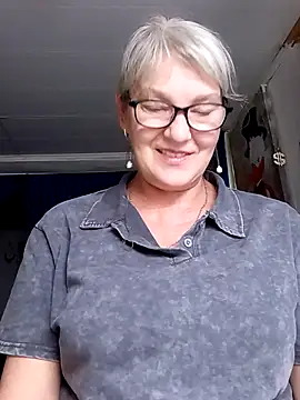 Snapshot of irinamaux chatting on 06-30-26, 05:51 irinamaux online show from 06-30-26, 05:51