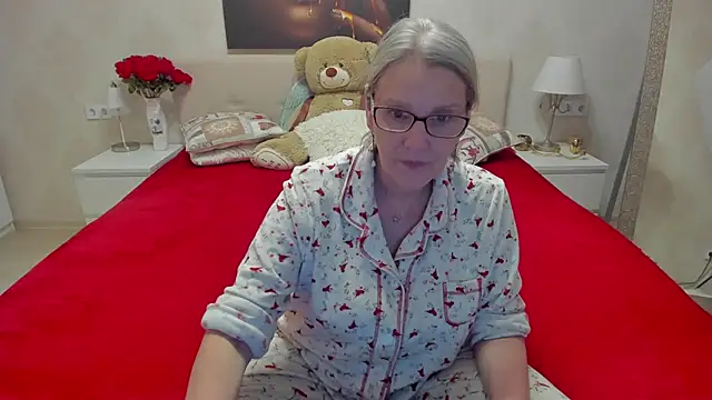 Snapshot of irinamaux chatting on 03-13-25, 06:56 irinamaux online show from 03-13-25, 06:56