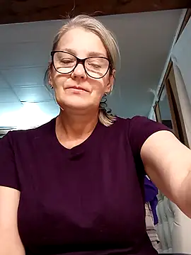 irinamaux online show from 10-26-25, 06:14