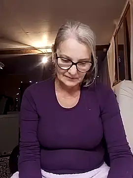 irinamaux online show from 10-28-25, 11:14