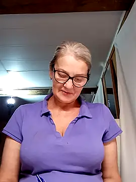 irinamaux online show from 10-28-25, 05:39