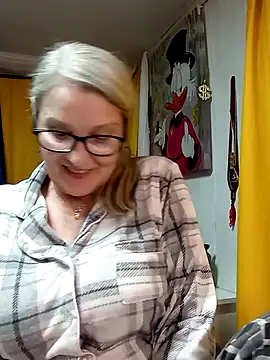 irinamaux online show from 03-20-26, 04:30