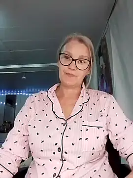 irinamaux online show from 11-21-25, 07:02