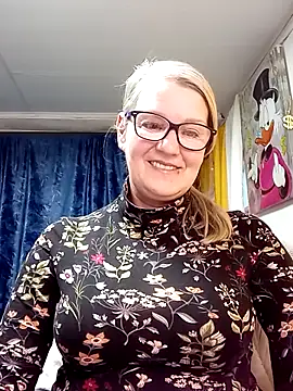 irinamaux online show from 04-02-26, 04:02