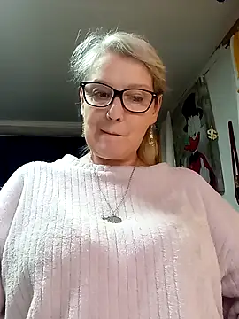 irinamaux online show from 05-18-26, 04:07