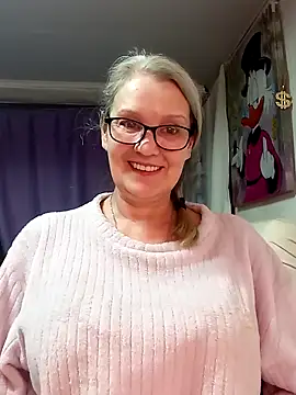 irinamaux online show from 02-15-26, 09:25