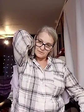 irinamaux online show from 11-05-25, 04:10