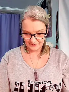 irinamaux online show from 01-18-26, 10:40