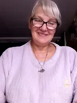 Snapshot of irinamaux chatting on 07-07-26, 06:47 irinamaux online show from 07-07-26, 06:47