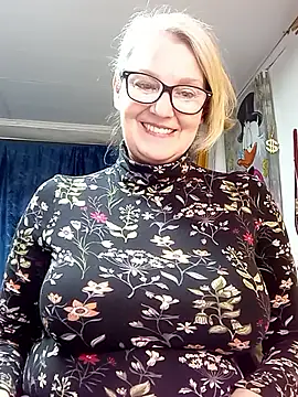 irinamaux online show from 04-12-26, 04:54