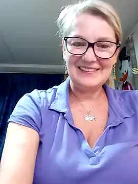 irinamaux online show from 04-16-26, 05:14