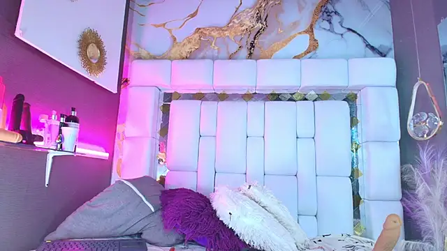 emily madrid online show from 12-05-25, 05:50