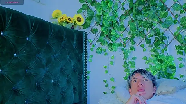 Levii Ackermann online show from 09-23-25, 02:46