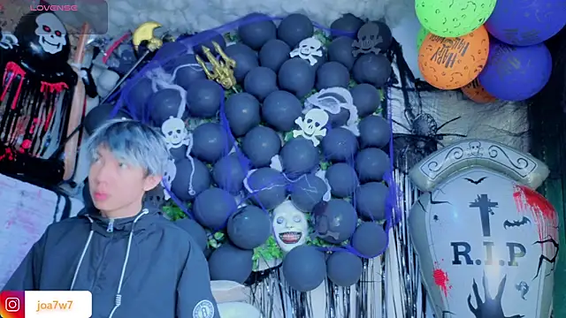 Levii Ackermann online show from 10-28-25, 02:05