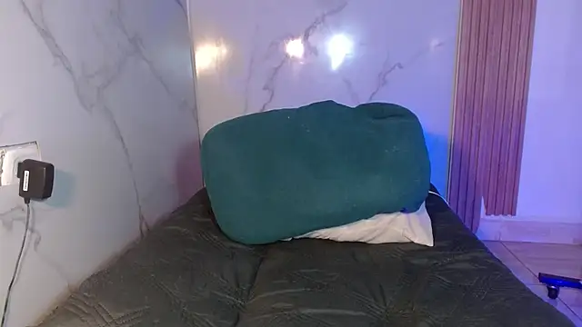 mollyguns online show from 02-22-26, 08:21