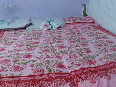 Freya nia online show from 10-11-25, 08:04