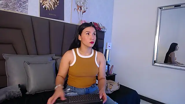 Sofi Perez  online show from 04-10-26, 11:17