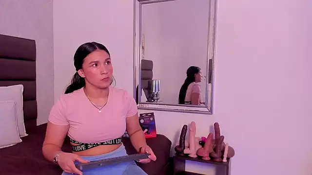 Sofi Perez  online show from 09-12-25, 11:10