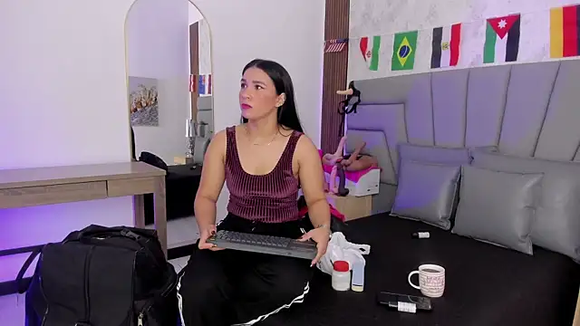 Sofi Perez  online show from 07-13-26, 11:09