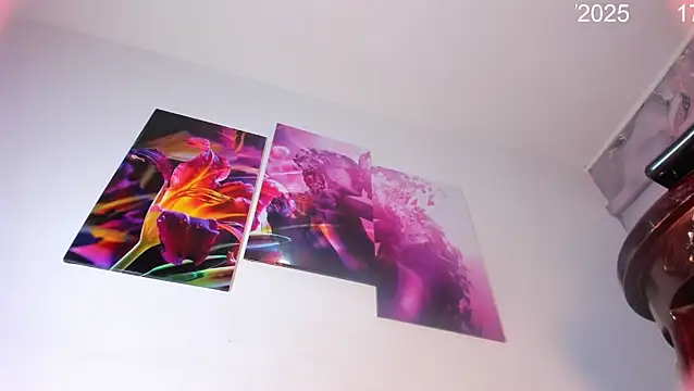 VALERIAQUEENTS online show from 10-17-25, 01:24