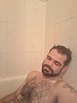Zander823 online show from 04-21-26, 01:42