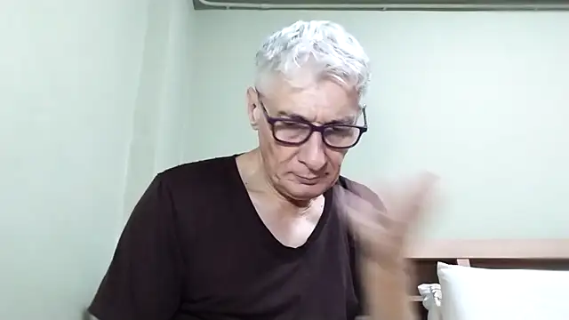 BIGUNCUTHARDCOCK online show from 12-20-25, 01:58