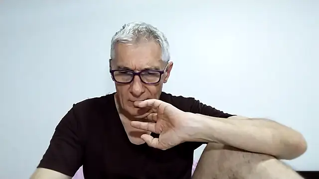 Snapshot of BIGUNCUTHARDCOCK chatting on 04-23-26, 12:39 BIGUNCUTHARDCOCK online show from 04-23-26, 12:39