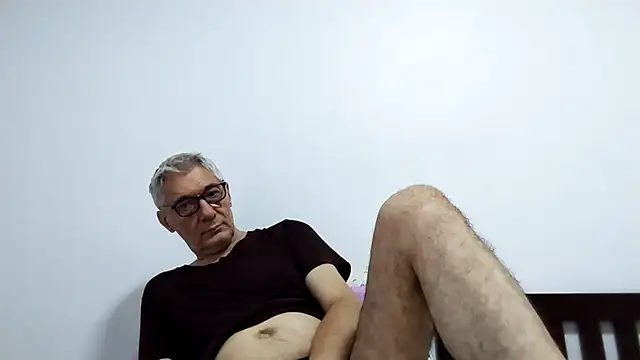 Snapshot of BIGUNCUTHARDCOCK chatting on 05-07-26, 12:26 BIGUNCUTHARDCOCK online show from 05-07-26, 12:26