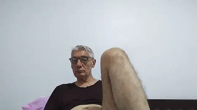 Snapshot of BIGUNCUTHARDCOCK chatting on 07-12-26, 12:11 BIGUNCUTHARDCOCK online show from 07-12-26, 12:11