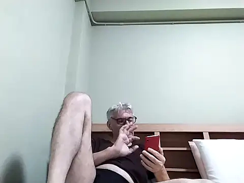 BIGUNCUTHARDCOCK online show from 01-11-26, 02:46