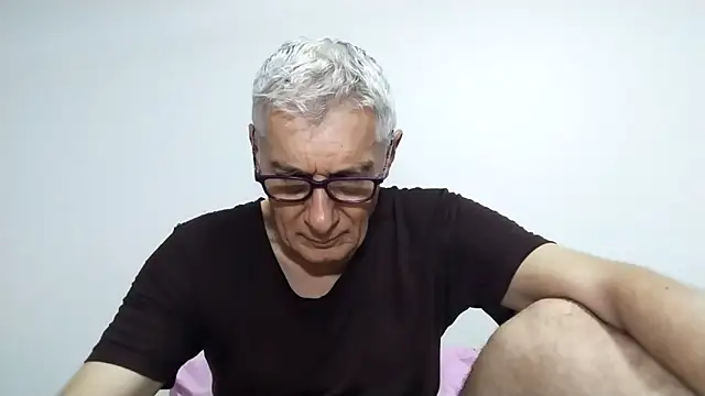 BIGUNCUTHARDCOCK online show from 04-17-26, 12:46