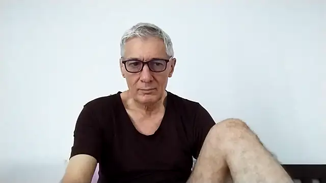 Snapshot of BIGUNCUTHARDCOCK chatting on 05-03-26, 12:16 BIGUNCUTHARDCOCK online show from 05-03-26, 12:16