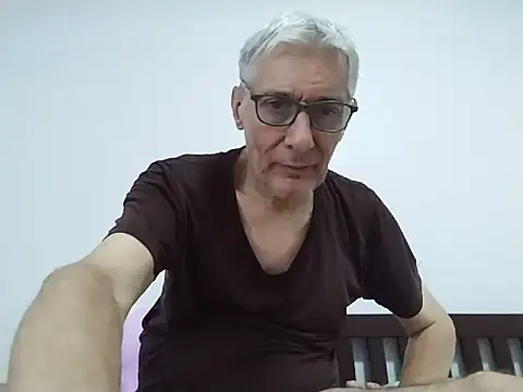 Snapshot of BIGUNCUTHARDCOCK chatting on 06-22-26, 03:47 BIGUNCUTHARDCOCK online show from 06-22-26, 03:47