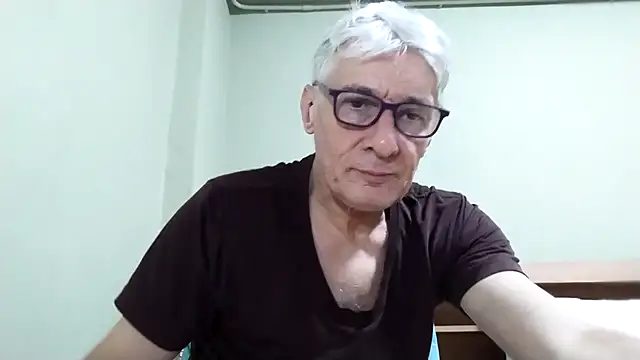 BIGUNCUTHARDCOCK online show from 01-12-26, 02:57