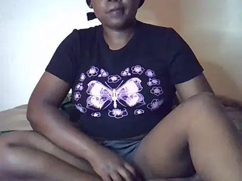 Giannah01 online show from 01-15-26, 05:22