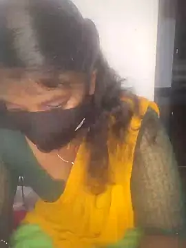 Snapshot of tamilachi4u chatting on 12-11-24, 04:09 tamilachi4u online show from 12-11-24, 04:09