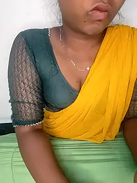 Snapshot of tamilachi4u chatting on 03-05-25, 02:45 tamilachi4u online show from 03-05-25, 02:45