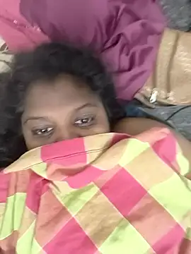 Snapshot of tamilachi4u chatting on 12-15-24, 05:31 tamilachi4u online show from 12-15-24, 05:31