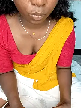 Snapshot of tamilachi4u chatting on 12-27-24, 05:37 tamilachi4u online show from 12-27-24, 05:37