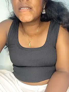 Snapshot of tamilachi4u chatting on 02-17-25, 05:44 tamilachi4u online show from 02-17-25, 05:44