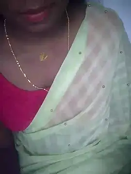 Snapshot of tamilachi4u chatting on 12-08-24, 09:24 tamilachi4u online show from 12-08-24, 09:24