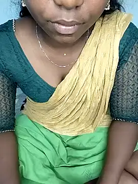 Snapshot of tamilachi4u chatting on 12-21-24, 06:11 tamilachi4u online show from 12-21-24, 06:11