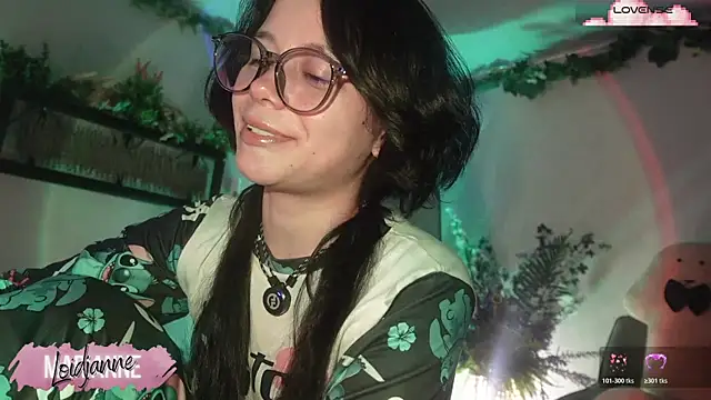 Snapshot of loIijanne chatting on 06-19-26, 11:42 loIijanne online show from 06-19-26, 11:42